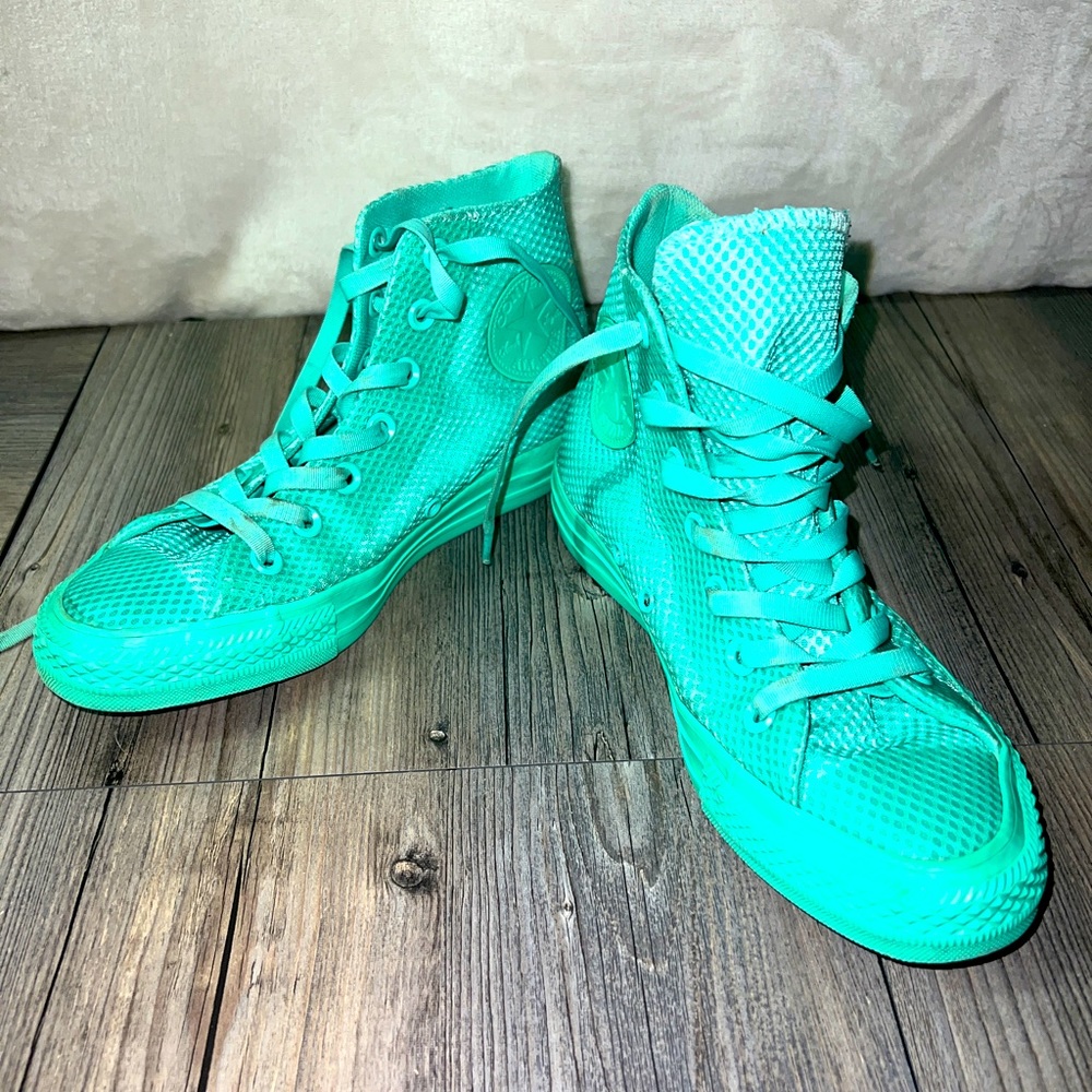 Converse Chuck Taylor All Star hightop Peppermint Green 257204F youth size 4